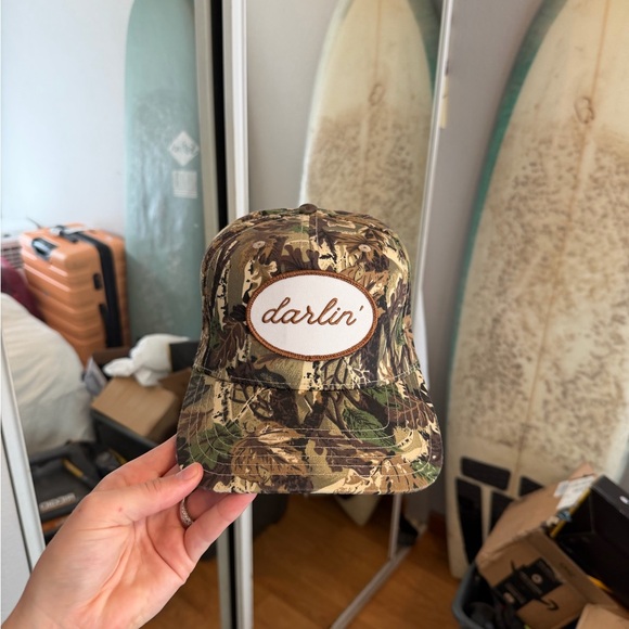 DARLIN HAT - Picture 1 of 11